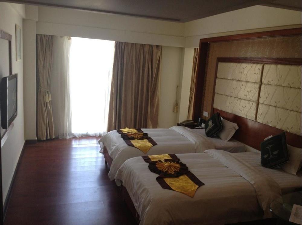 Harvest Seaview Hotel Sanya Exterior photo